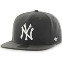cap-lapos-cheren-snapbek-new-york-yankees-mlb-47-brand