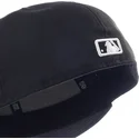 schwarze-flache-angepasste-59fifty-essential-kappe-der-boston-red-sox-mlb-von-new-era