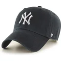 schwarze-gebogene-kappe-mit-silbernem-new-york-yankees-mlb-clean-up-metallic-logo-von-47-brand