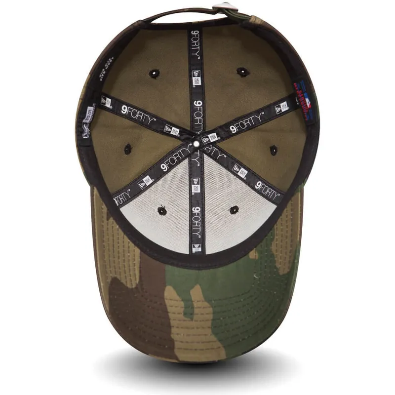 cap-ivelt-kamuflazh-reguliruema-lenta-negro-9forty-essential-new-york-yankees-mlb-new-era