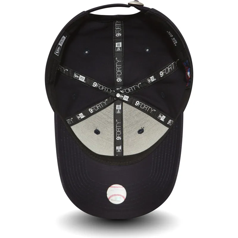 marineblaue-verstellbare-curved-cap-9forty-essential-der-new-york-yankees-mlb-von-new-era
