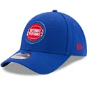 blaue-verstellbare-curved-cap-9forty-the-league-der-detroit-pistons-nba-von-new-era