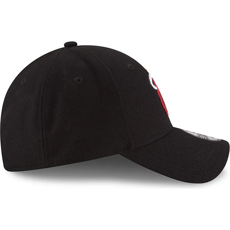 cap-ivelt-cheren-reguliruema-lenta-9forty-the-league-miami-heat-nba-new-era
