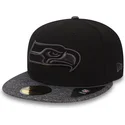schwarze-eng-anliegende-flat-cap-mit-logo-und-grauem-schirm-59fifty-grey-collection-der-seattle-seahawks-nfl-von-new-era