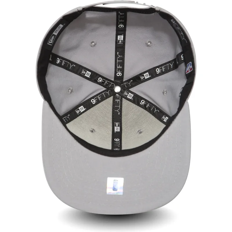 sapkak-lapos-szurke-snapback-9fifty-chain-stitch-toronto-raptors-nba-new-era
