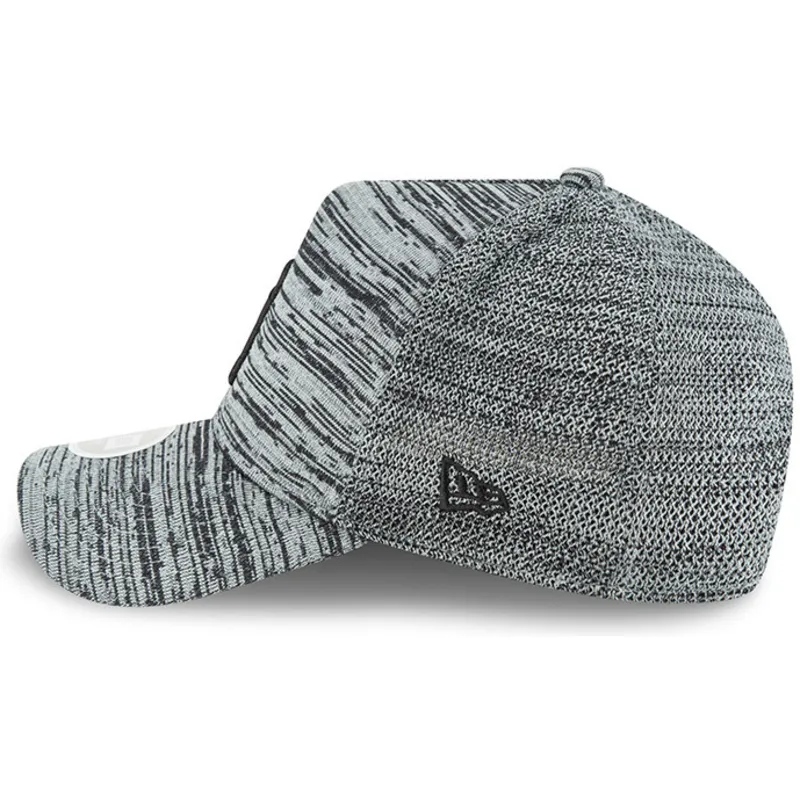 sapkak-ivelt-szurke-snapback-ajustable-9forty-engineered-fit-new-york-yankees-mlb-new-era sapkak-ivelt-szurke-snapback-ajustable-9forty-engineered-fit-new-york-yankees-mlb-new-era