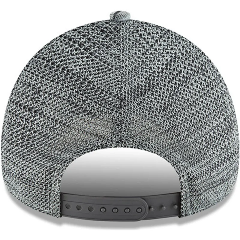 sapkak-ivelt-szurke-snapback-ajustable-9forty-engineered-fit-new-york-yankees-mlb-new-era sapkak-ivelt-szurke-snapback-ajustable-9forty-engineered-fit-new-york-yankees-mlb-new-era