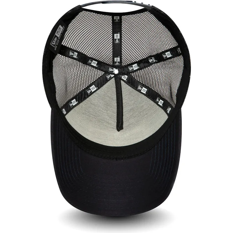 sapkak-ivelt-sotetkek-snapback-bear-tattoo-pack-a-frame-new-era