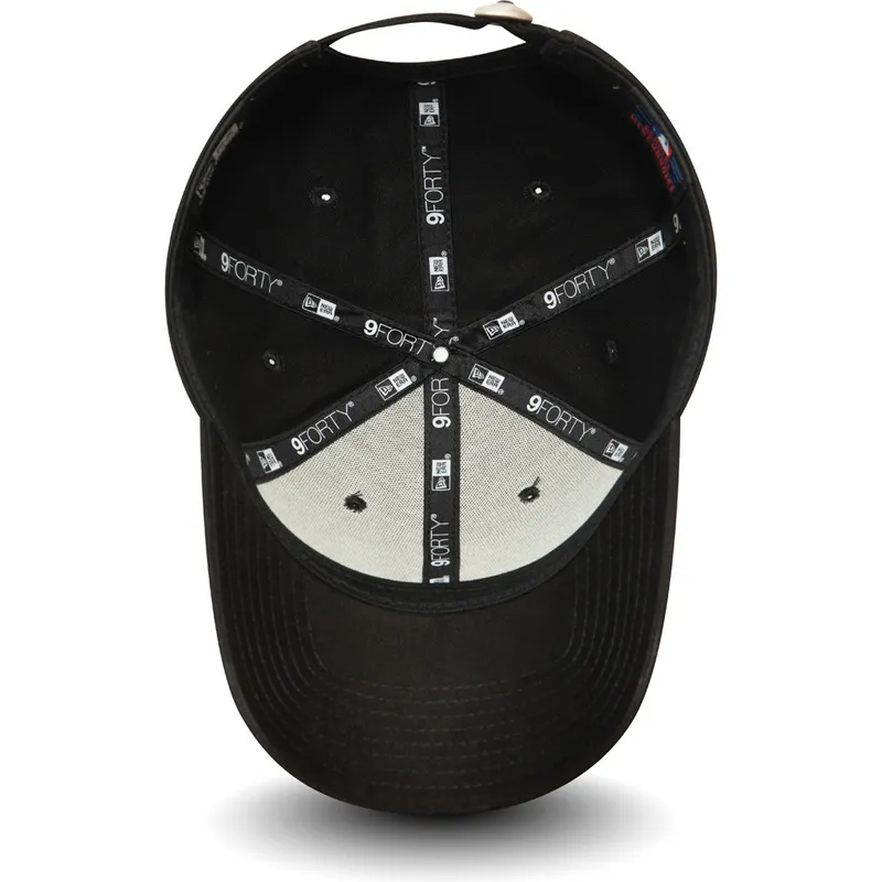 schwarze-verstellbare-curved-cap-mit-rotem-logo-9forty-league-essential-der-new-york-yankees-mlb-von-new-era