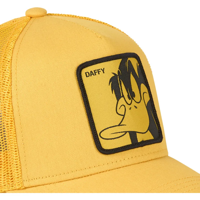 gelbe-trucker-kappe-daffy-duck-loo-duf1-looney-tunes-von-capslab