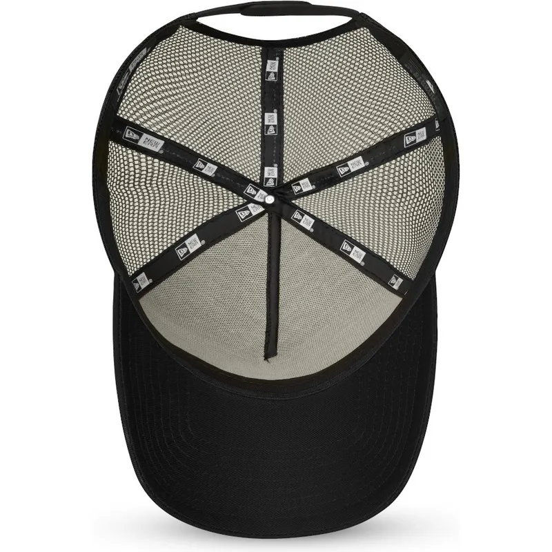 cap-ivelt-cheren-snapbek-9forty-new-era