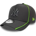 sapkak-ivelt-szurke-snapback-feather-pipe-a-frame-new-york-yankees-mlb-new-era