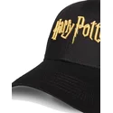 schwarze-snapback-kappe-mit-gebogenem-schirm-und-goldenem-harry-potter-logo-von-difuzed