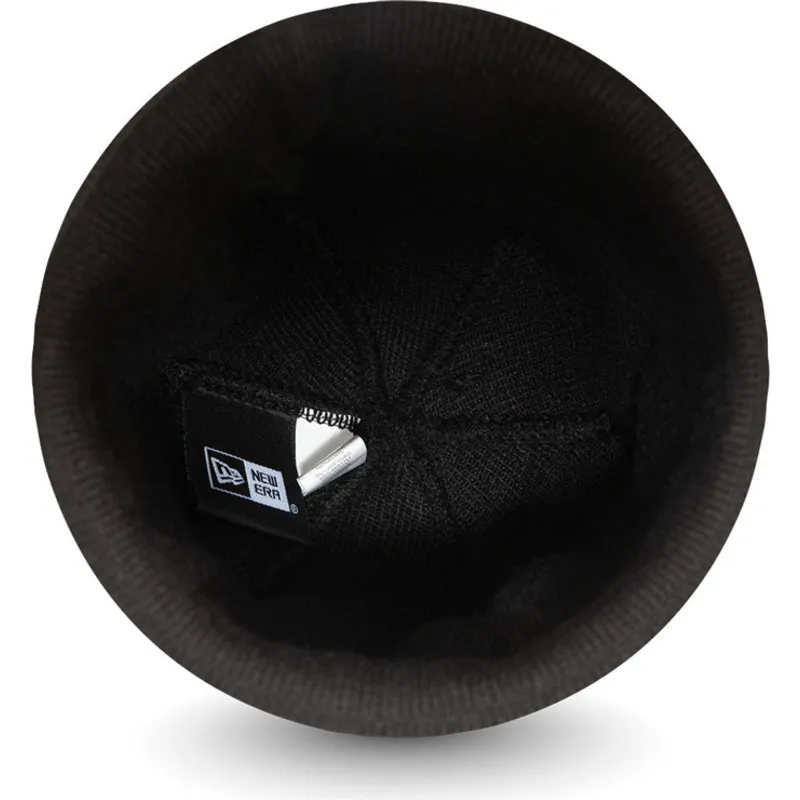 sapkak-fekete-essential-cuff-new-era