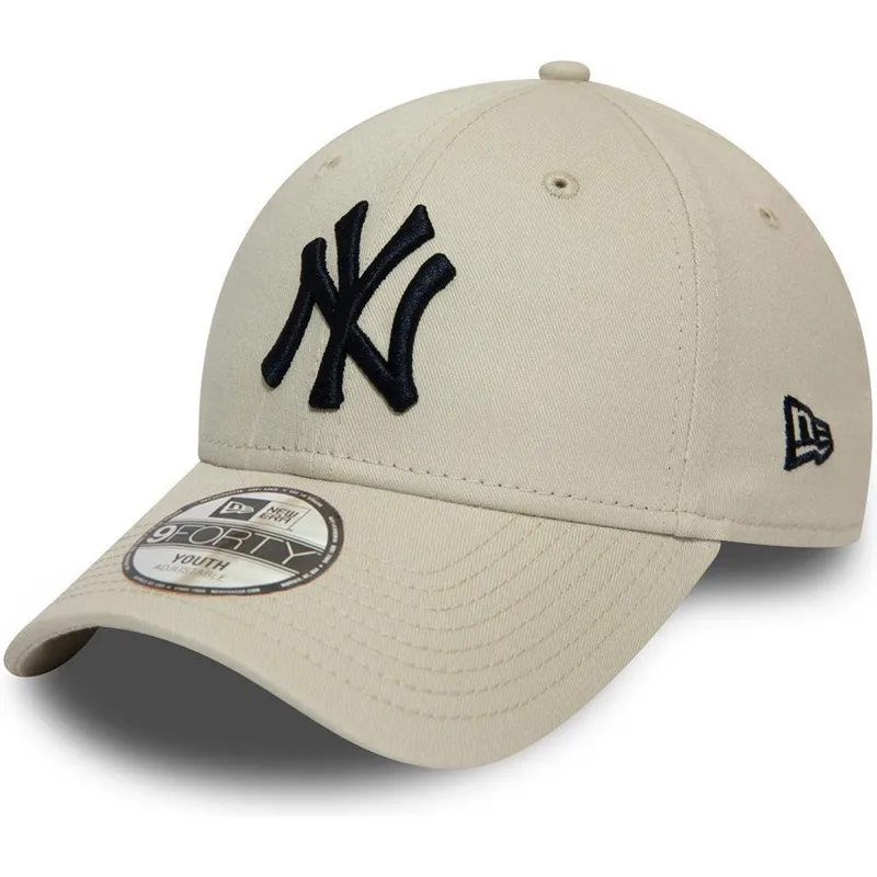 beige-gebogene-verstellbare-kappe-fur-kinder-9forty-league-essential-der-new-york-yankees-mlb-von-new-era