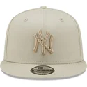 sapkak-lapos-szurke-snapback-9fifty-league-essential-new-york-yankees-mlb-new-era