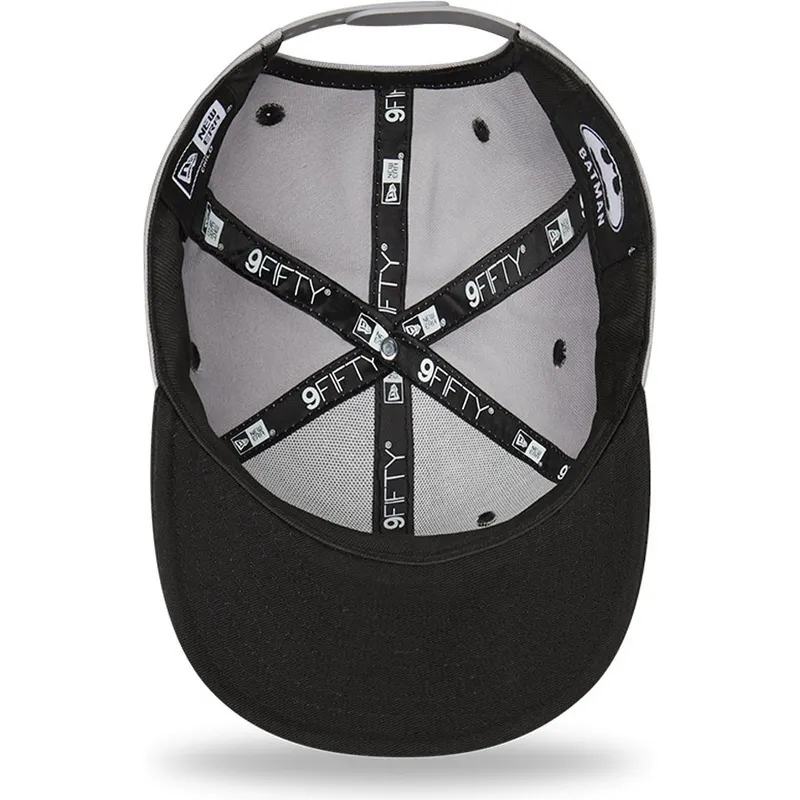 sapkak-lapos-szurke-snapback-gyereknek-9fifty-character-batman-dc-comics-new-era