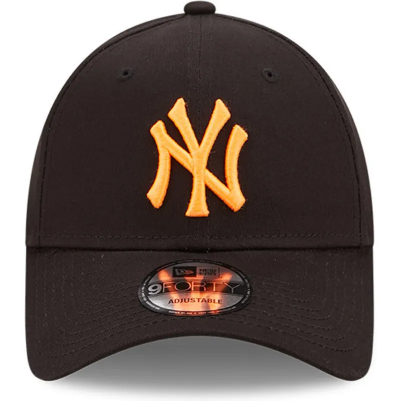 schwarze-verstellbare-kappe-mit-gebogenem-schirm-und-orangefarbenem-logo-9forty-neon-pack-der-new-york-yankees-mlb-von-new-era