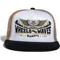 flache-trucker-kappe-weiss-schwarz-und-gold-spitfire-gold-ww19-von-wheels-and-waves