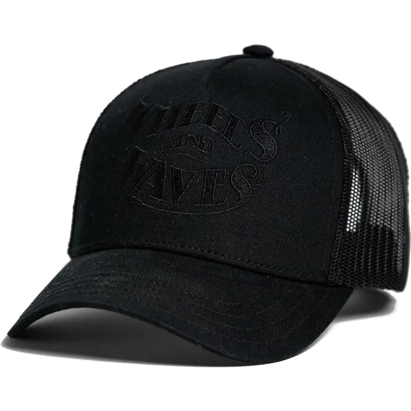 cap-ivelt-cheren-snapbek-wheels-and-waves