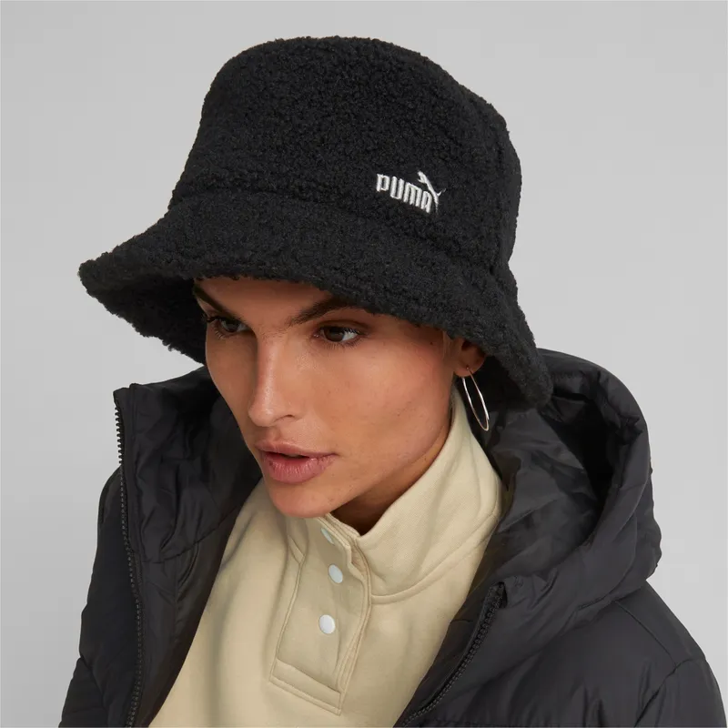 vodrok-fekete-core-winter-puma