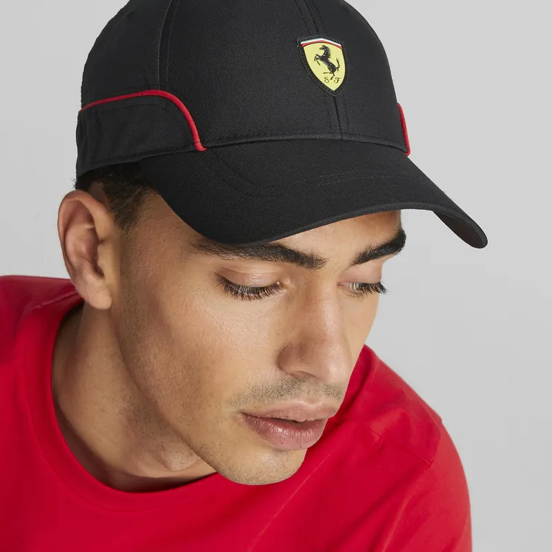 sapkak-ivelt-fekete-allithato-sptwr-race-b-ferrari-formula-1-puma