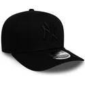 cap-ivelt-cheren-snapbek-9fifty-tonal-stretch-snap-new-york-yankees-mlb-new-era