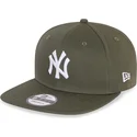grune-snapback-kappe-9fifty-essential-der-new-york-yankees-mlb-von-new-era