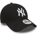 schwarze-verstellbare-9forty-essential-kappe-mit-gebogenem-schirm-der-new-york-yankees-mlb-von-new-era