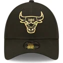 cap-ivelt-cheren-reguliruema-lenta-dorado-9forty-metallic-chicago-bulls-nba-new-era
