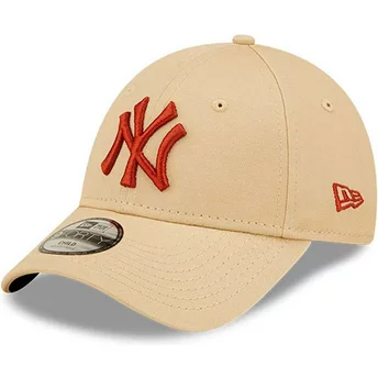 New Era Curved Brim Youth Brown Logo 9FORTY League Essential New York Yankees MLB Beige Adjustable Cap