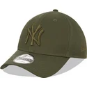 sapkak-ivelt-zold-snapback-9forty-league-essential-new-york-yankees-mlb-new-era