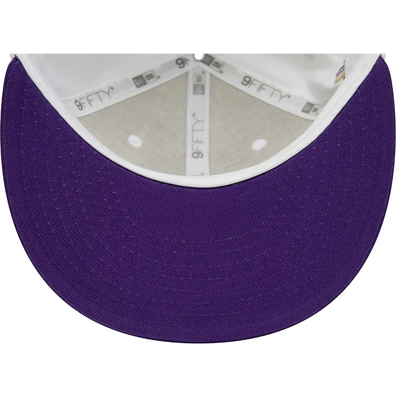 sapkak-lapos-feher-snapback-9fifty-crown-patches-champions-los-angeles-lakers-nba-new-era sapkak-lapos-feher-snapback-9fifty-crown-patches-champions-los-angeles-lakers-nba-new-era