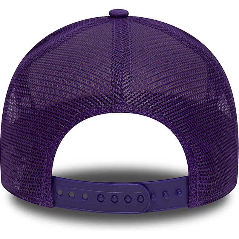 sapkak-ivelt-lila-snapback-a-frame-league-champions-los-angeles-lakers-nba-new-era sapkak-ivelt-lila-snapback-a-frame-league-champions-los-angeles-lakers-nba-new-era