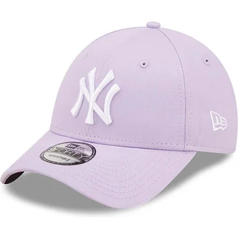 Violette verstellbare Curved Cap 9FORTY League Essential der New York Yankees MLB von New Era