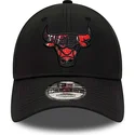 schwarze-verstellbare-9forty-print-infill-kappe-der-chicago-bulls-nba-von-new-era