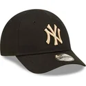 sapkak-ivelt-fekete-allithato-pant-gyereknek-pequeno-9forty-league-essential-new-york-yankees-mlb-new-era