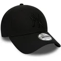 svart-justerbar-bojd-keps-med-svart-new-york-yankees-logotyp-9forty-diamond-era-mlb-fran-new-era