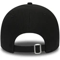 svart-justerbar-bojd-keps-med-svart-new-york-yankees-logotyp-9forty-diamond-era-mlb-fran-new-era
