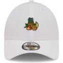 weisse-verstellbare-curved-cap-juice-tropical-fruits-9forty-food-icon-von-new-era