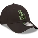 gorra-curva-negra-ajustable-con-logo-verde-9forty-neon-outline-de-los-angeles-dodgers-mlb-de-new-era