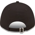 svart-justerbar-kurvad-keps-med-gront-logo-9forty-league-essential-fran-new-york-yankees-mlb-av-new-era