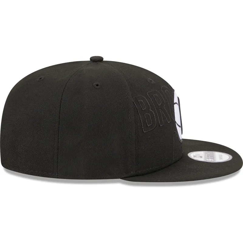 schwarze-flache-snapback-kappe-9fifty-draft-edition-2023-der-brooklyn-nets-nba-von-new-era
