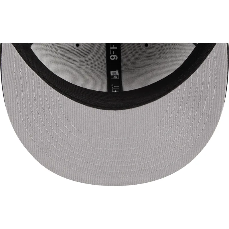 graue-und-schwarze-flache-snapback-kappe-9fifty-draft-edition-2023-von-brooklyn-nets-nba-von-new-era