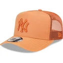 new-era-mlb-new-york-yankees-a-frame-tech-ripstop-braune-trucker-kappe-mit-braunem-logo