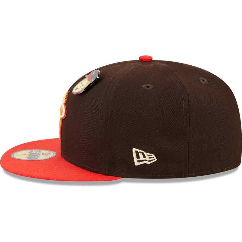 brun-och-rod-platt-keps-justerad-59fifty-the-elements-fire-pin-fran-miami-heat-nba-av-new-era