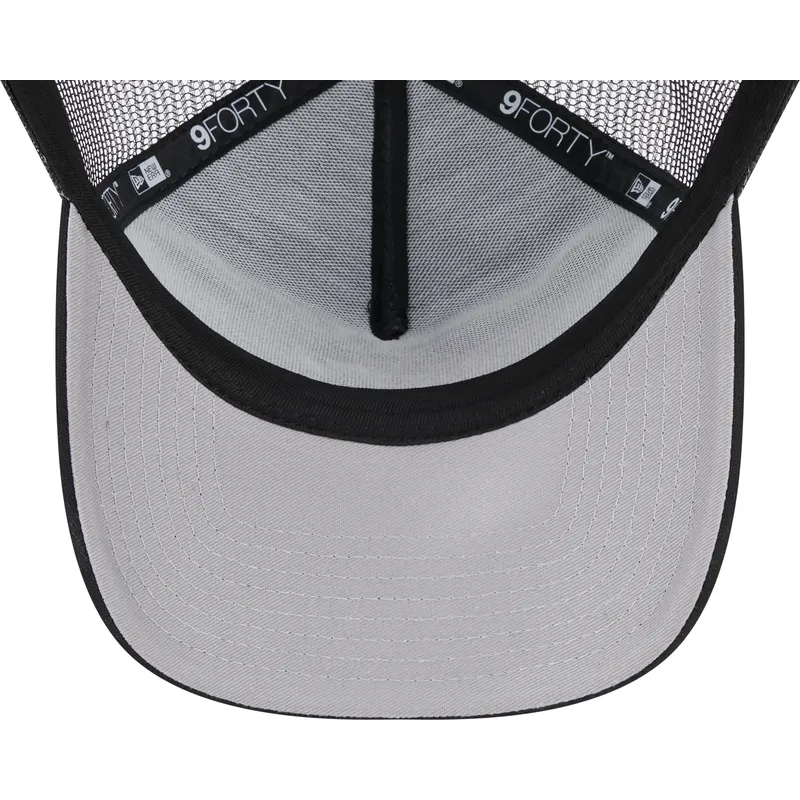 cap-ivelt-cheren-snapbek-9forty-a-frame-all-day-new-york-yankees-mlb-new-era