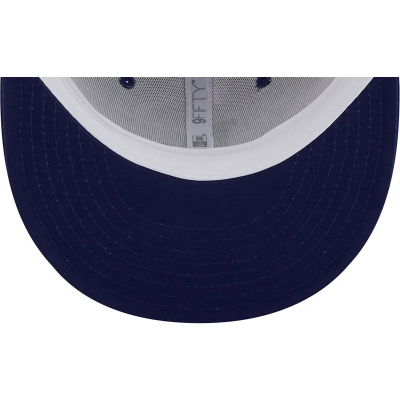 gorra-plana-blanca-y-azul-snapback-con-logo-azul-9fifty-white-crown-patch-de-los-angeles-dodgers-mlb-de-new-era