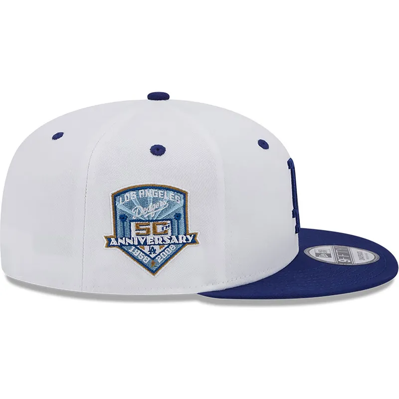 gorra-plana-blanca-y-azul-snapback-con-logo-azul-9fifty-white-crown-patch-de-los-angeles-dodgers-mlb-de-new-era