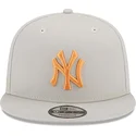 sapkak-lapos-bezs-snapback-9fifty-side-patch-new-york-yankees-mlb-new-era